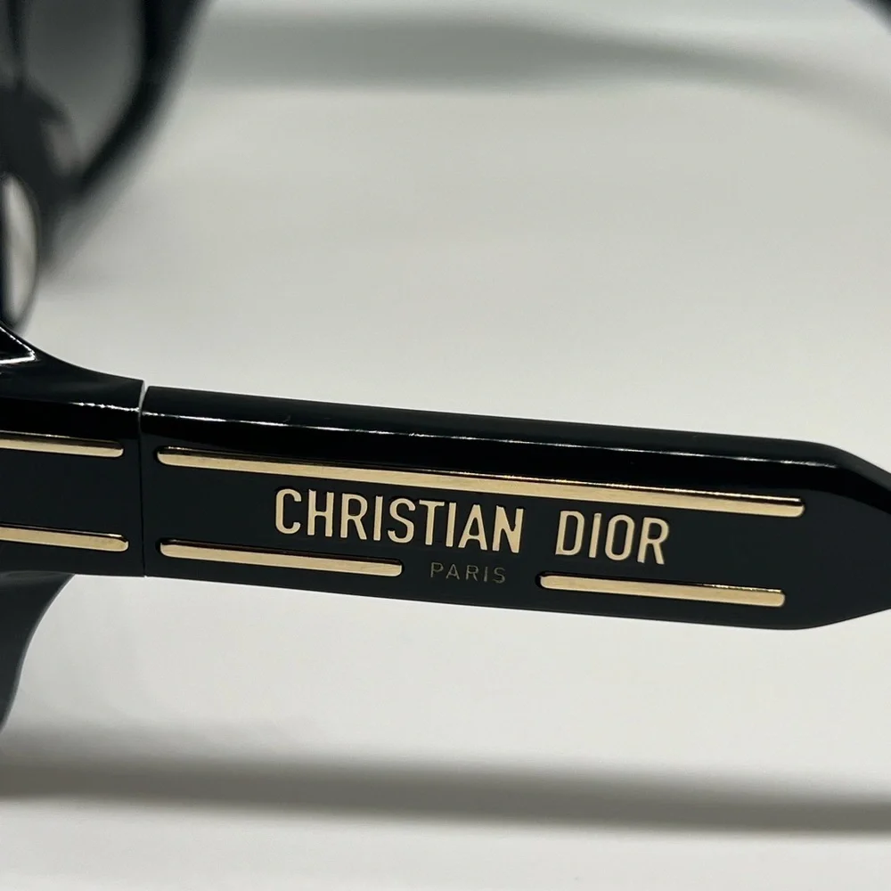 Dior DiorSignature M1U‎ 58MM Mask Sunglasses Black